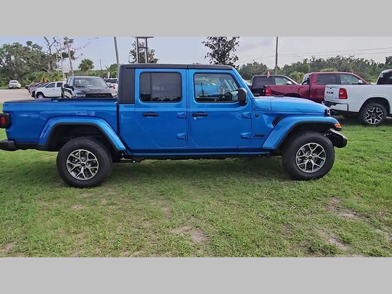 2025 Jeep Gladiator Sport S - Photo 28