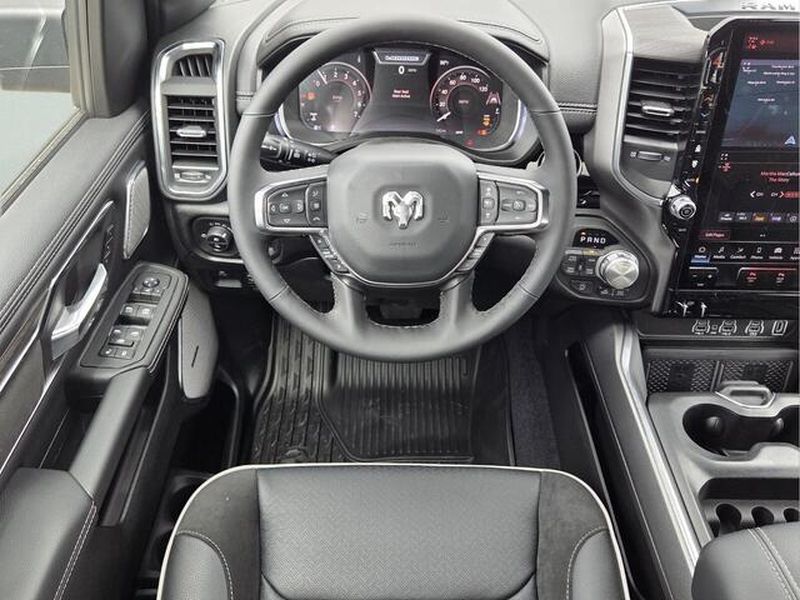 2026 RAM 1500 Laramie - Photo 15