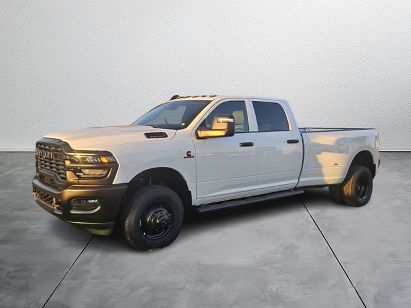 2026 Ram 3500 Tradesman photo 2