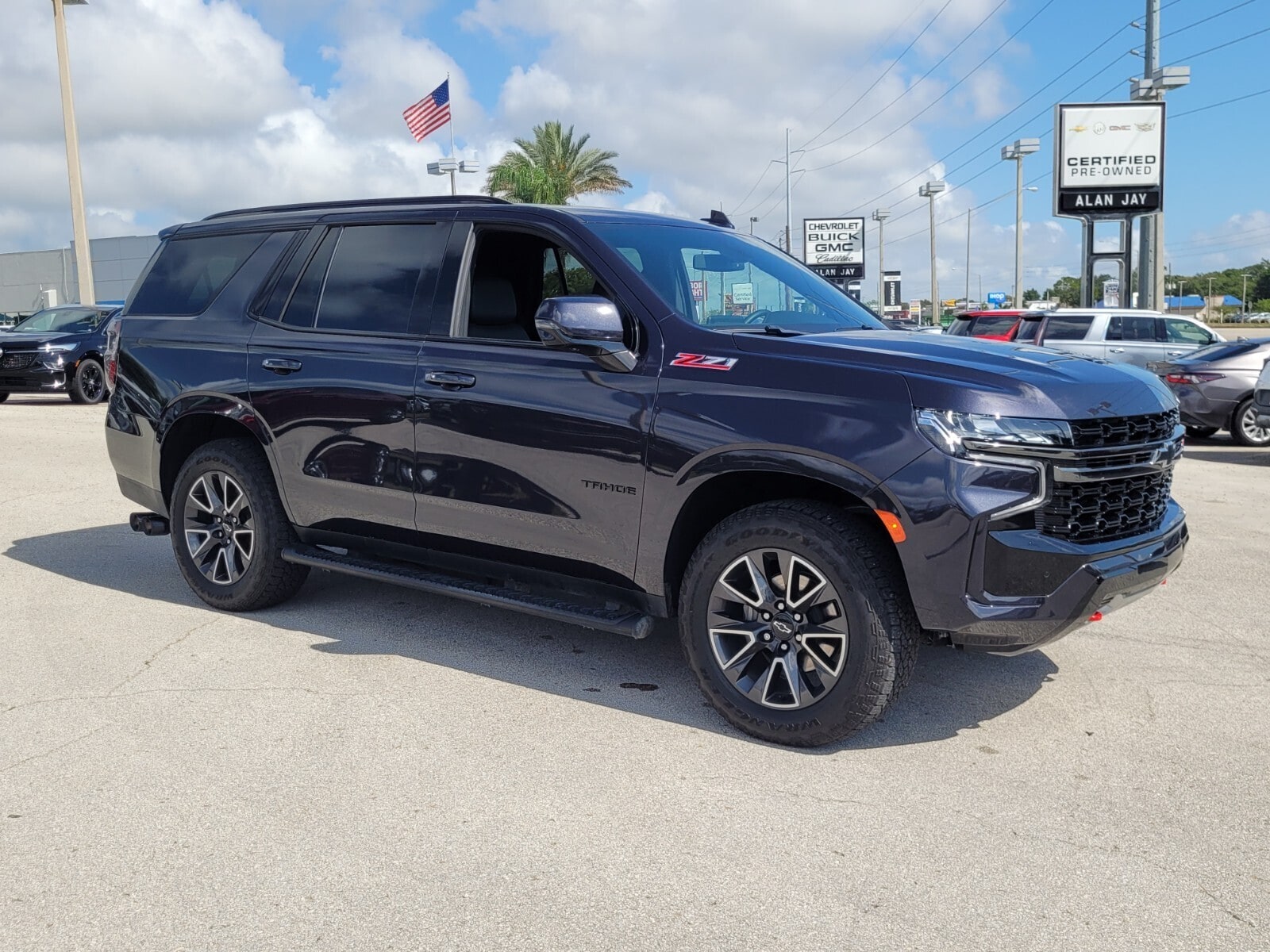 Used 2022 Chevrolet Tahoe Z71 with VIN 1GNSKPKD1NR201119 for sale in Wauchula, FL