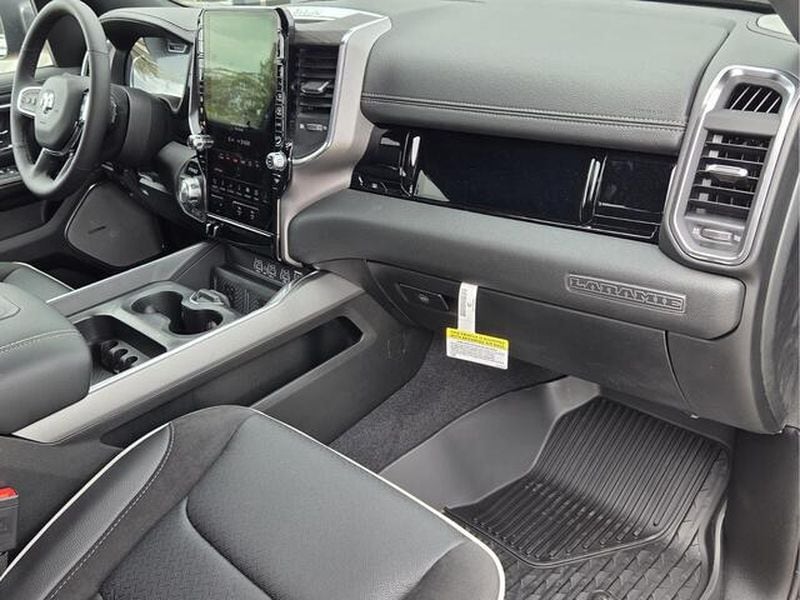2026 RAM 1500 Laramie - Photo 20