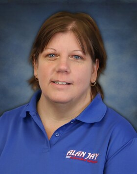 Staff member Julia S. from ID_ef0138acd80b