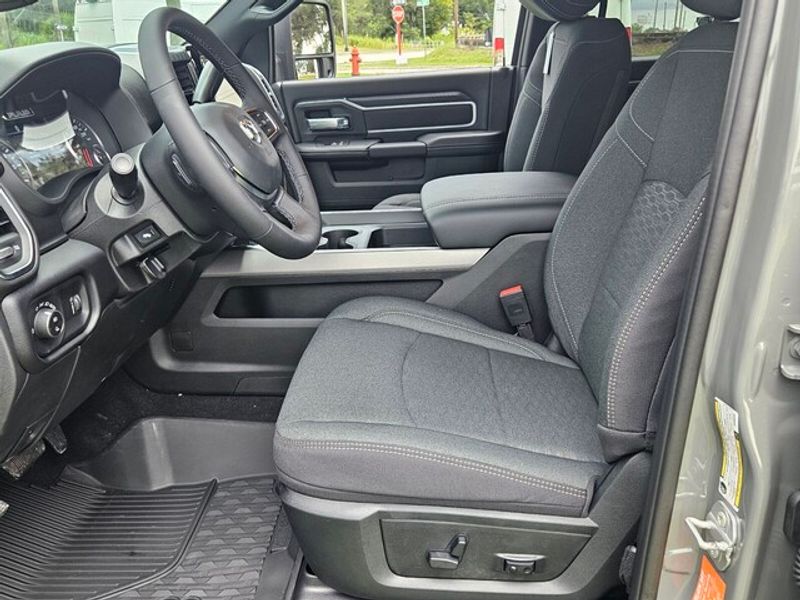 2025 Ram 2500 Big Horn photo 3