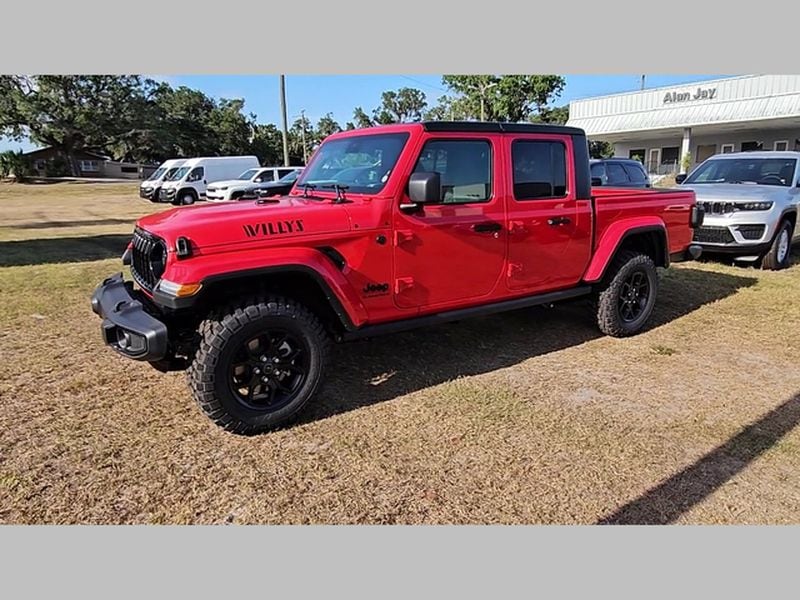 2025 Jeep Gladiator Willys - Photo 35