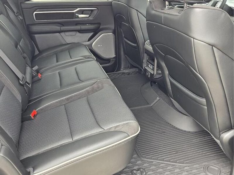 2026 RAM 1500 Laramie - Photo 18