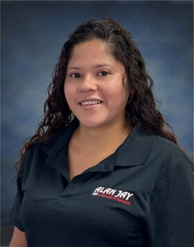 Staff member Destiny M. from ID_41ef90f40f47
