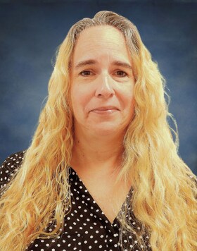 Staff member Shelley S from ID_41ef90f40f47