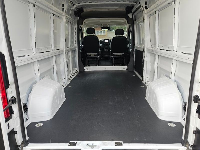 2025 Ram ProMaster 2500 photo 4