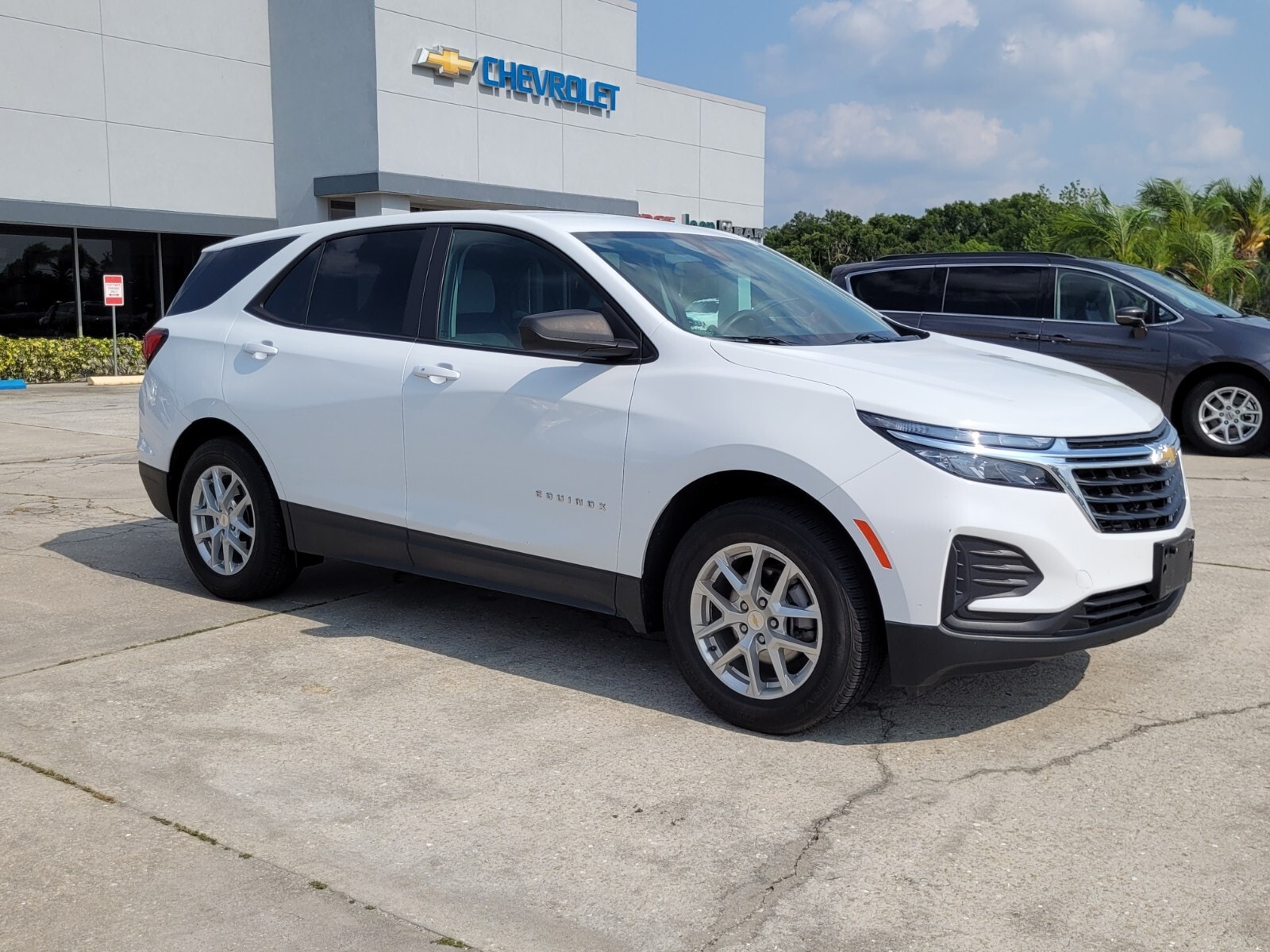 Used 2022 Chevrolet Equinox LS with VIN 3GNAXSEV6NS176526 for sale in Wauchula, FL