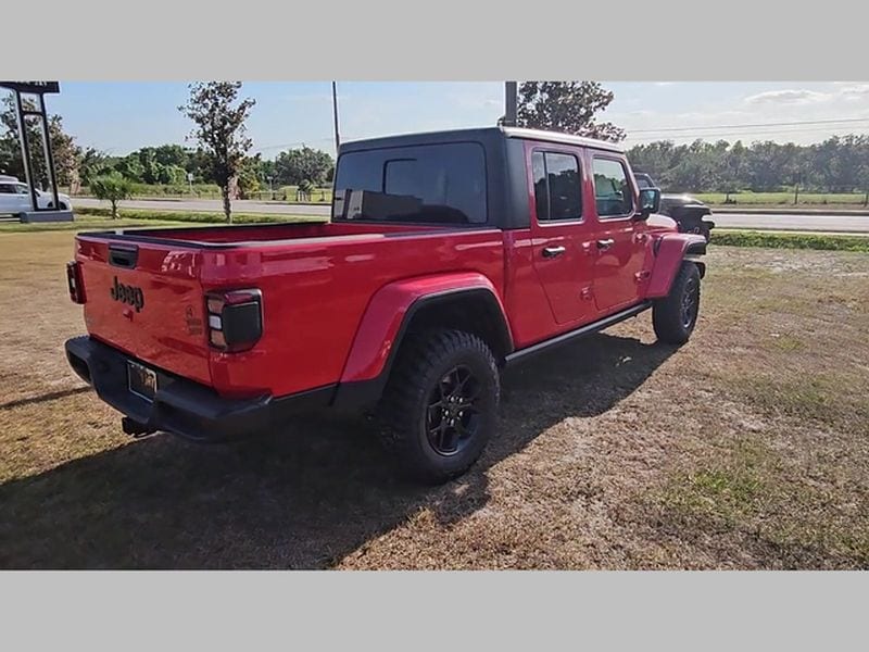 2025 Jeep Gladiator Willys - Photo 21