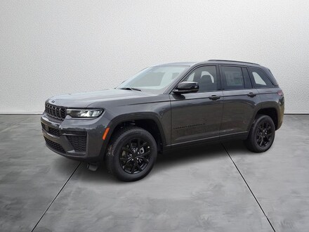 2026 Jeep Grand Cherokee Laredo Sport Utility