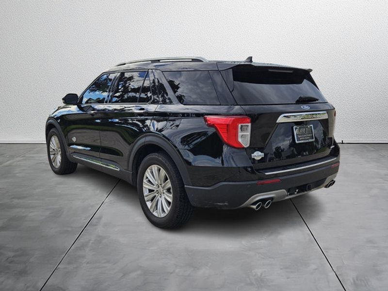 2023 Ford Explorer King Ranch photo 4