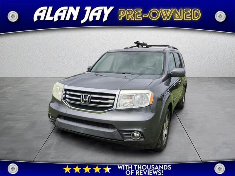 2013 Honda Pilot Touring 4WD w/ NAVI and RES's photo