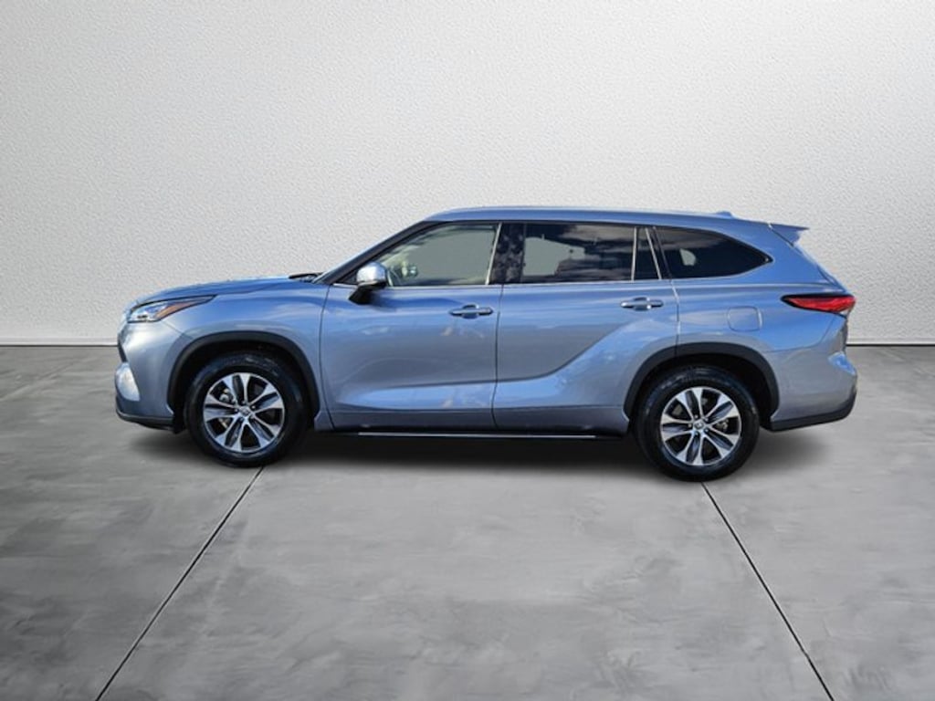 Used 2020 Toyota Highlander XLE SUV