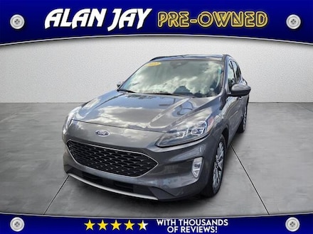 2022 Ford Escape Titanium SUV