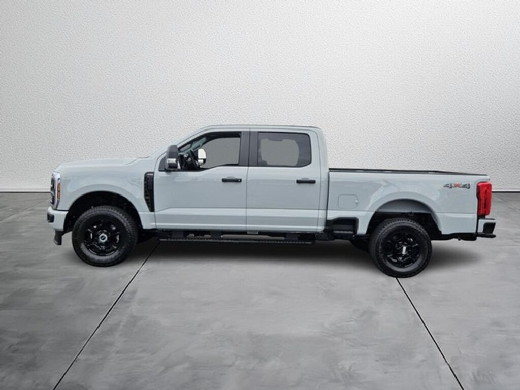 New 2026 Ford F-250 XL Truck Crew Cab