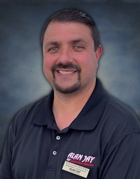 Staff member William R. from ID_2f3916c5247a