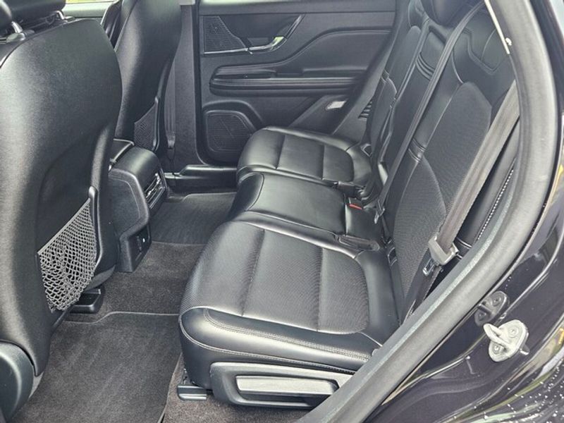 2020 Lincoln Corsair Standard photo 4