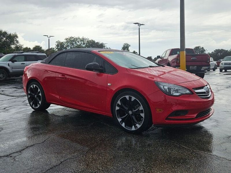 2017 Buick Cascada photo 2