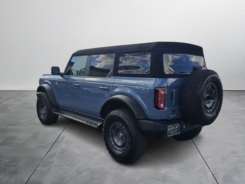 New 2025 Ford Bronco Outer Banks SUV