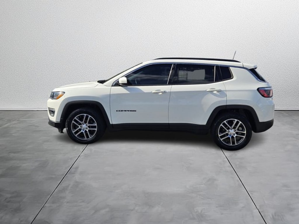 Used 2019 Jeep Compass Latitude w/Sun/Wheel Pkg SUV