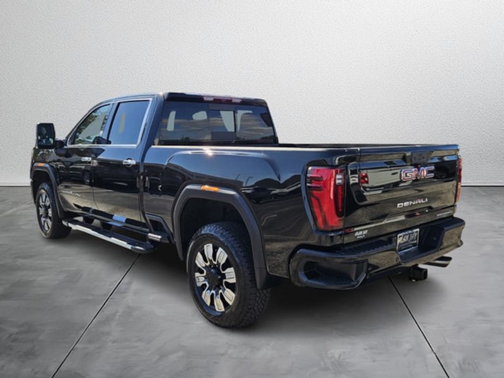 Used 2024 GMC Sierra 2500 HD Denali Truck Crew Cab