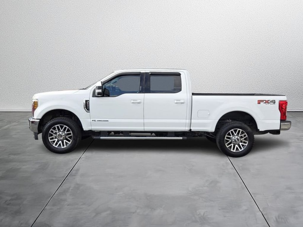 Used 2019 Ford F-250 Lariat Truck Crew Cab