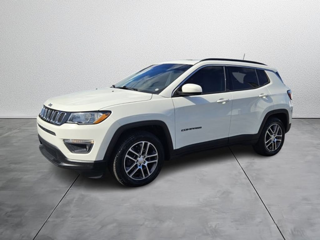Used 2019 Jeep Compass Latitude w/Sun/Wheel Pkg SUV