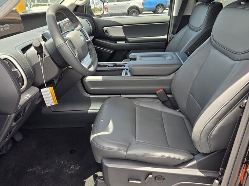 2026 Ford Expedition Active - Photo 9