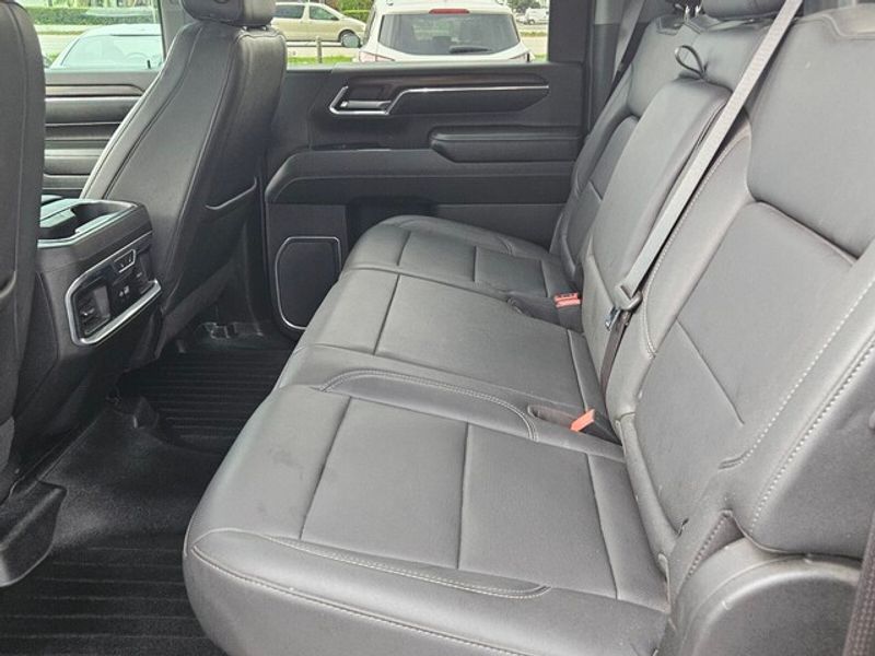 2024 Gmc Sierra 2500 HD SLT photo 4