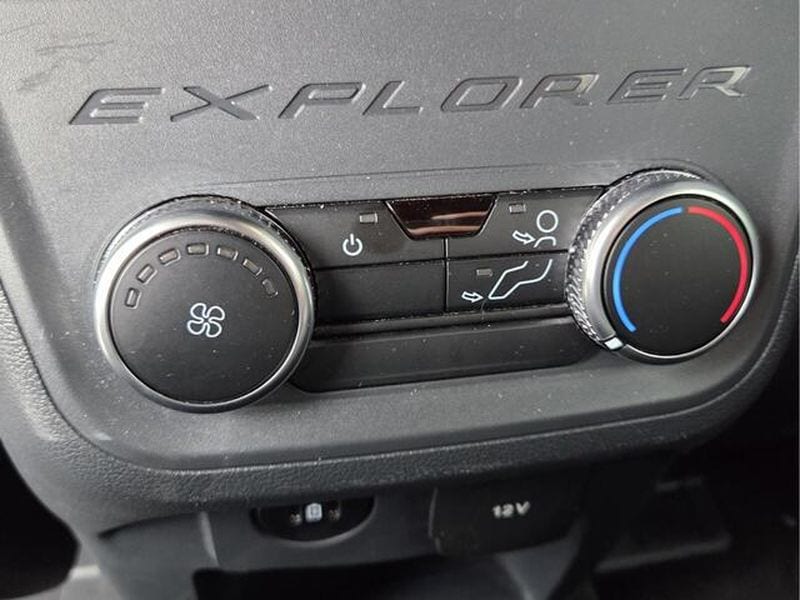 2025 Ford Explorer ST-LINE - Photo 15