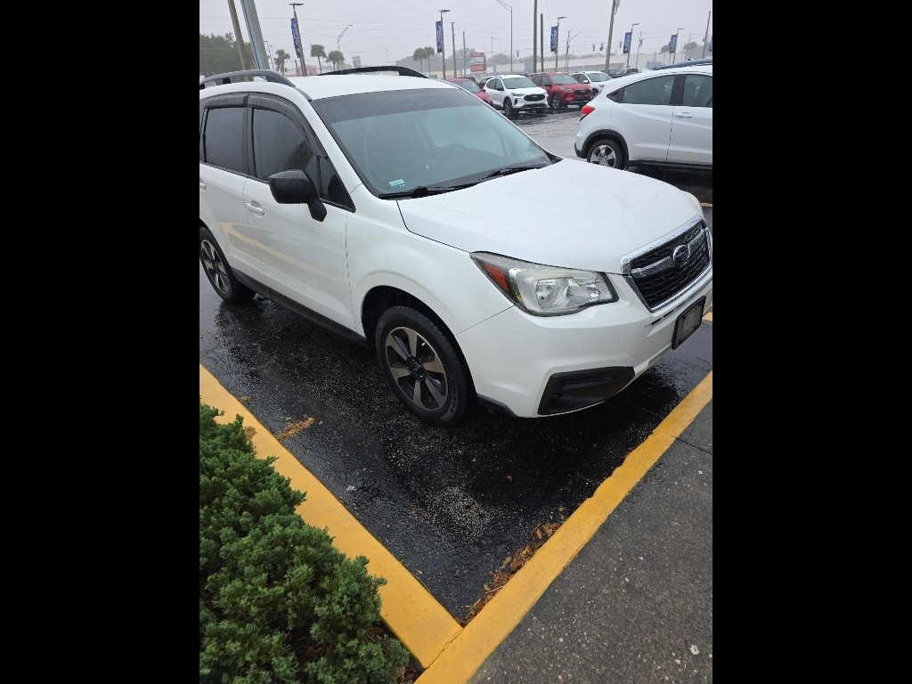 Used 2017 Subaru Forester 2.5i (CVT) SUV