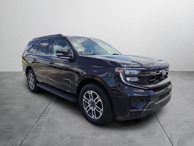2026 Ford Expedition Active - Photo 8