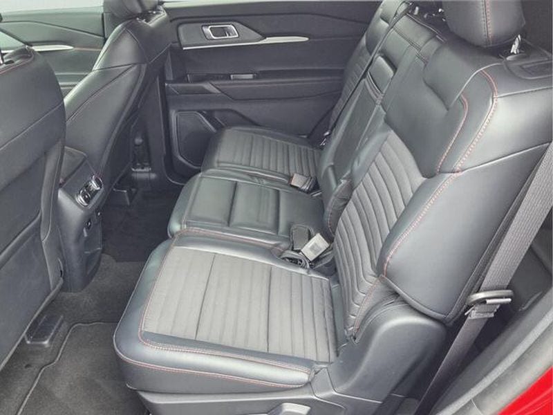 2025 Ford Explorer ST-LINE - Photo 13