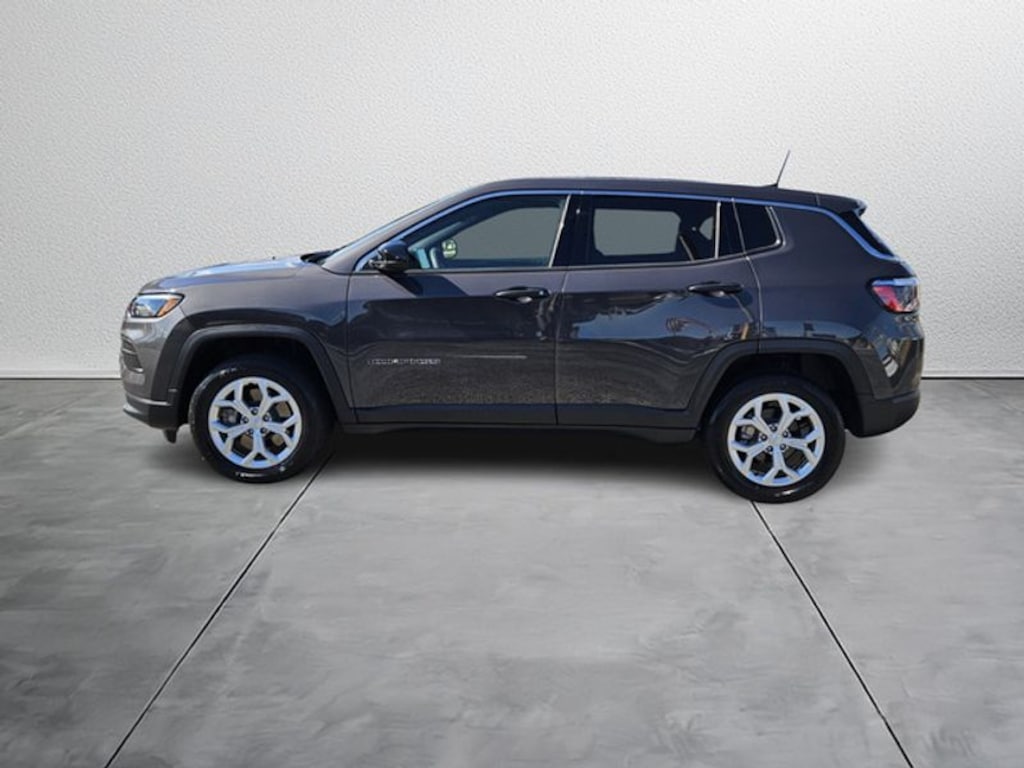 Used 2024 Jeep Compass Sport SUV
