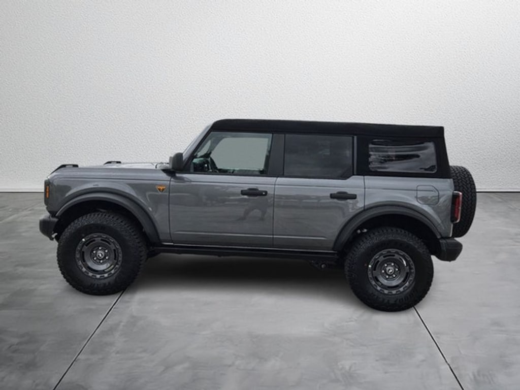 New 2025 Ford Bronco Badlands SUV