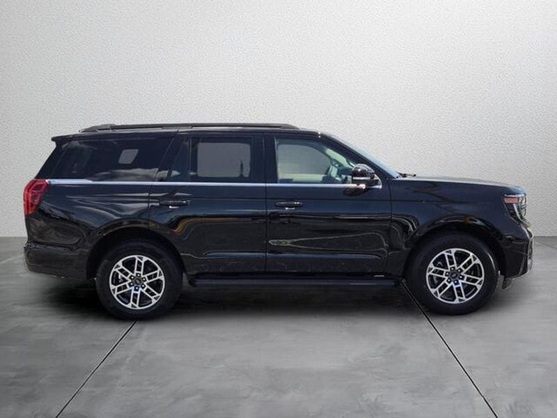 2026 Ford Expedition Active - Photo 7