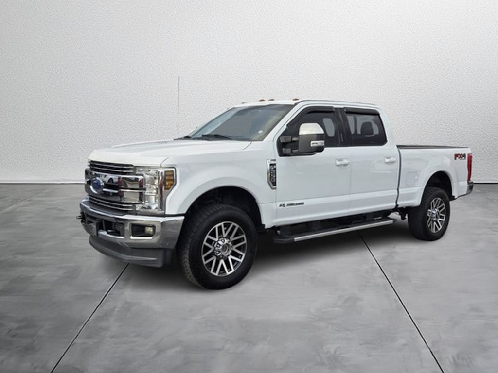 Used 2019 Ford F-250 Lariat Truck Crew Cab