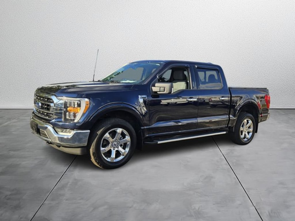 Used 2022 Ford F-150 XLT Truck SuperCrew Cab