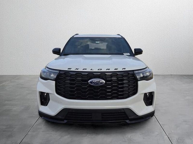 2026 Ford Explorer ST-Line - Photo 10
