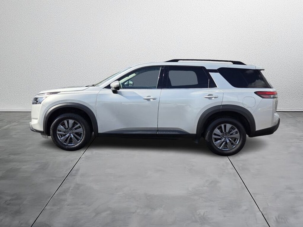 Used 2024 Nissan Pathfinder SV SUV