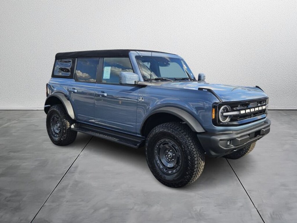 New 2025 Ford Bronco Outer Banks SUV