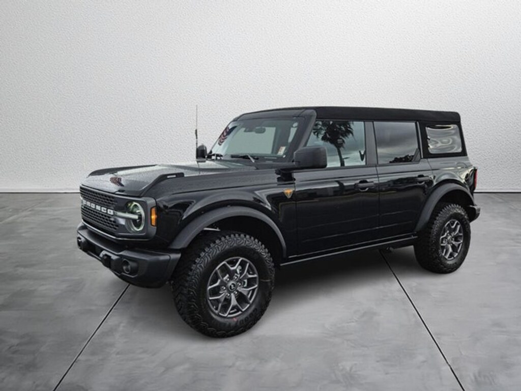 New 2025 Ford Bronco Badlands SUV