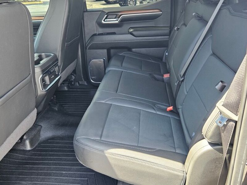2024 Gmc Sierra 1500 Denali photo 3