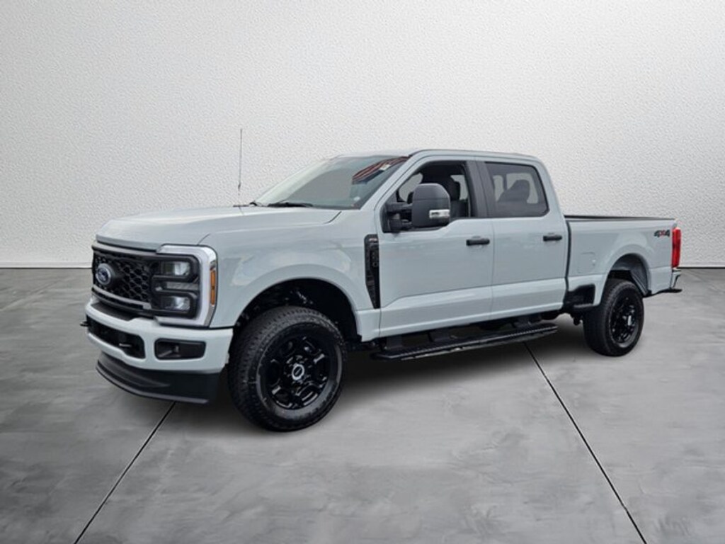 New 2026 Ford F-250 XL Truck Crew Cab