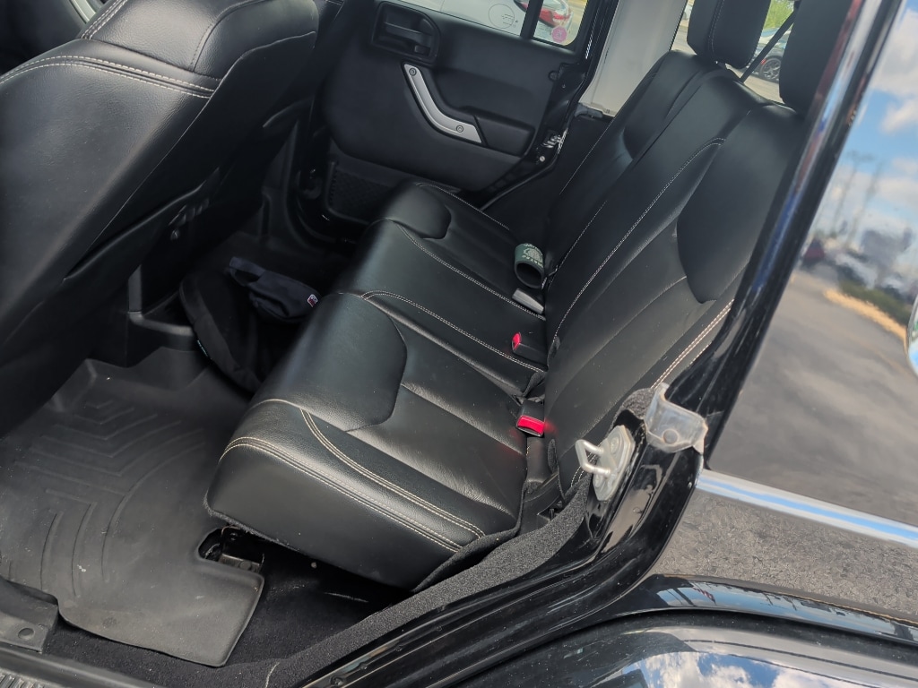 Used 2015 Jeep Wrangler Unlimited Sahara SUV