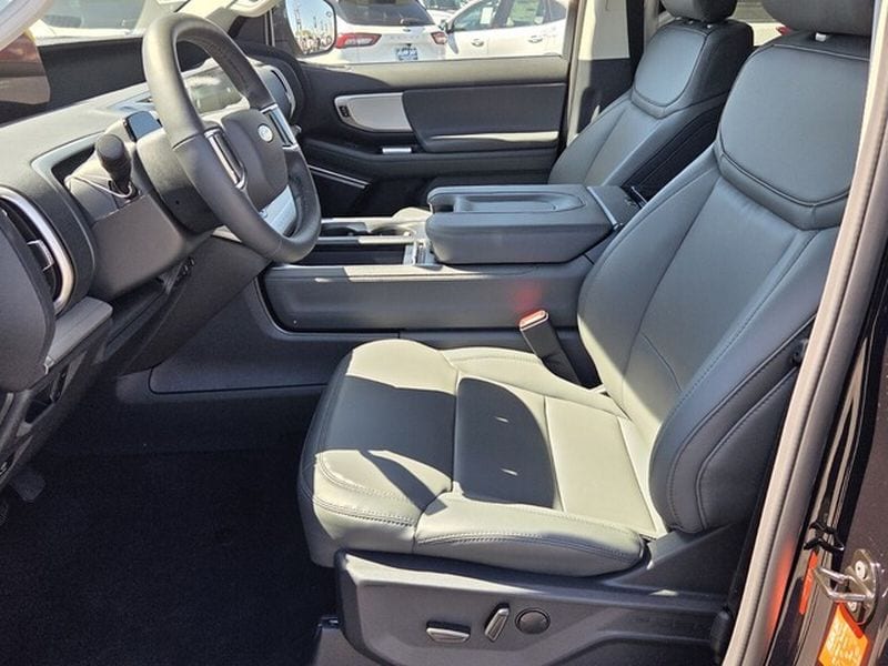 2026 Ford Expedition Active - Photo 9