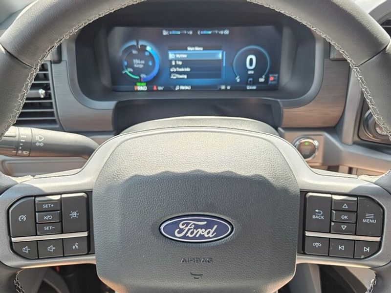 2025 Ford F-150 Lightning XLT photo 11