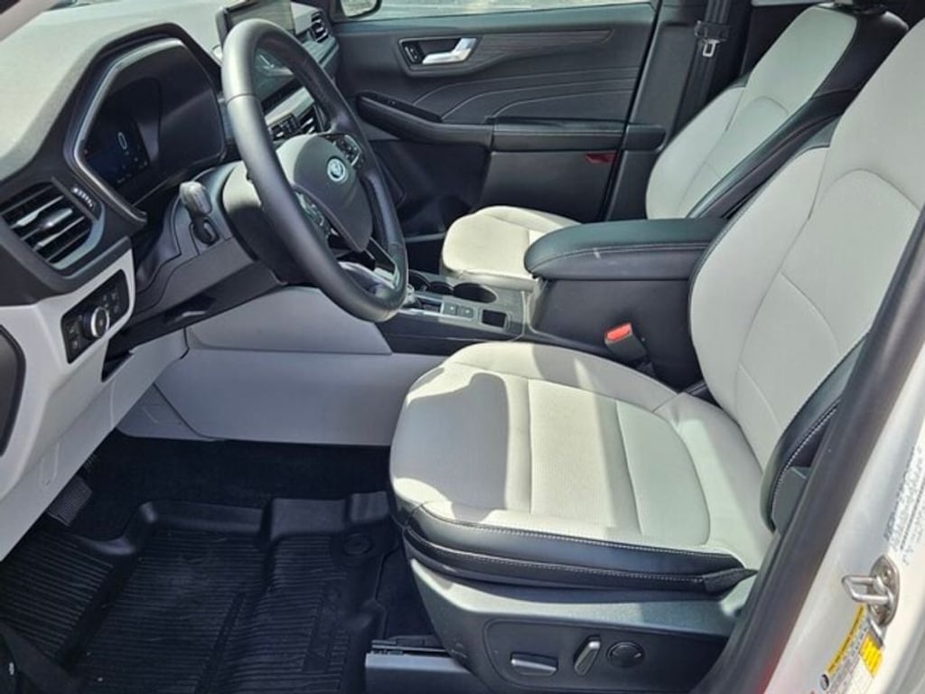 Used 2024 Ford Escape Platinum SUV