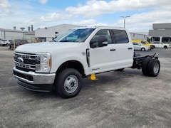2024 Ford F-350 Chassis Truck Crew Cab